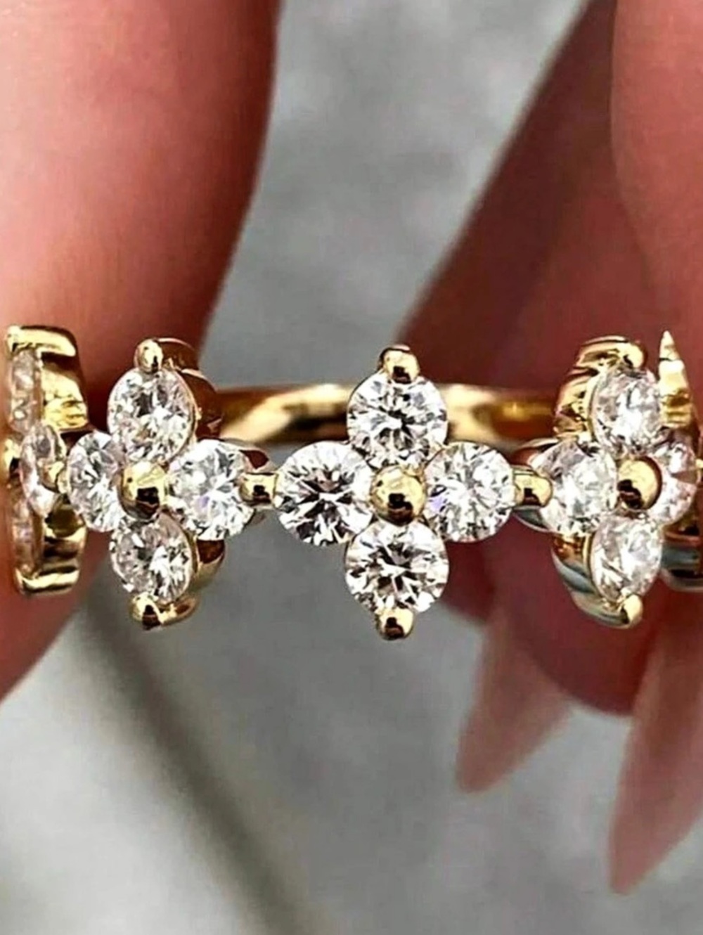 Floral Crystal Ring in Gold & White Like New
